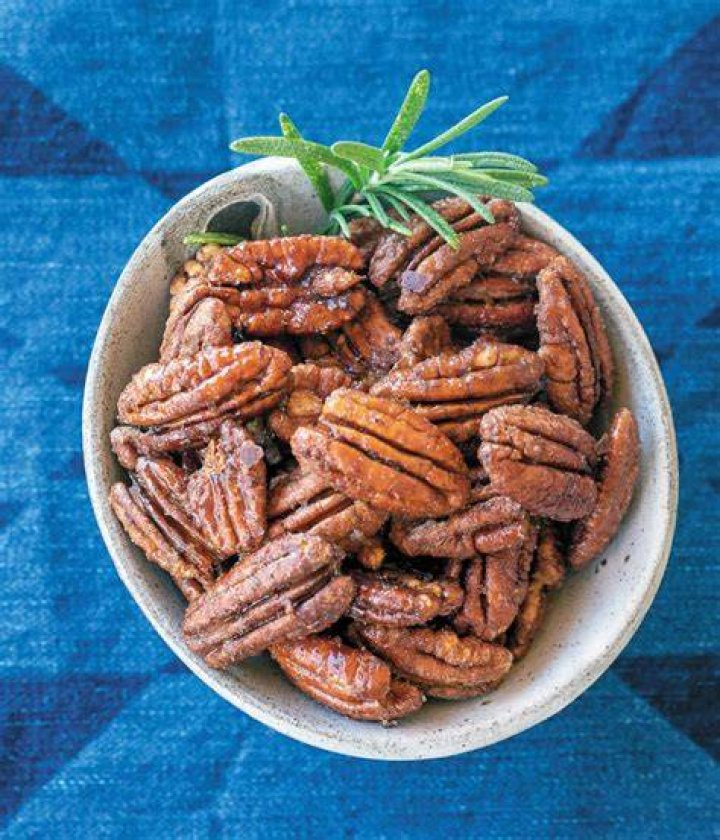 Are all pecans edible